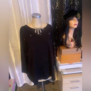 Black glam top gunmetal crystals. 3x details  Great  for holiday 💎💎